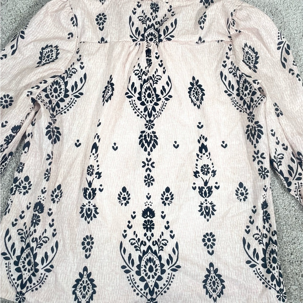 Elegant Pink and Black Patterned Women's Top